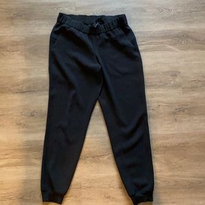 Lululemon on the fly woven jogger